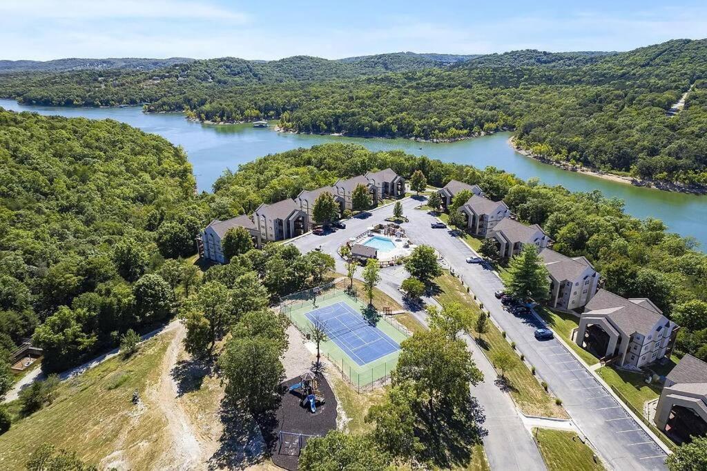 Modern Comfort: Updated Cozy Condo In Indian Point Branson Exteriér fotografie